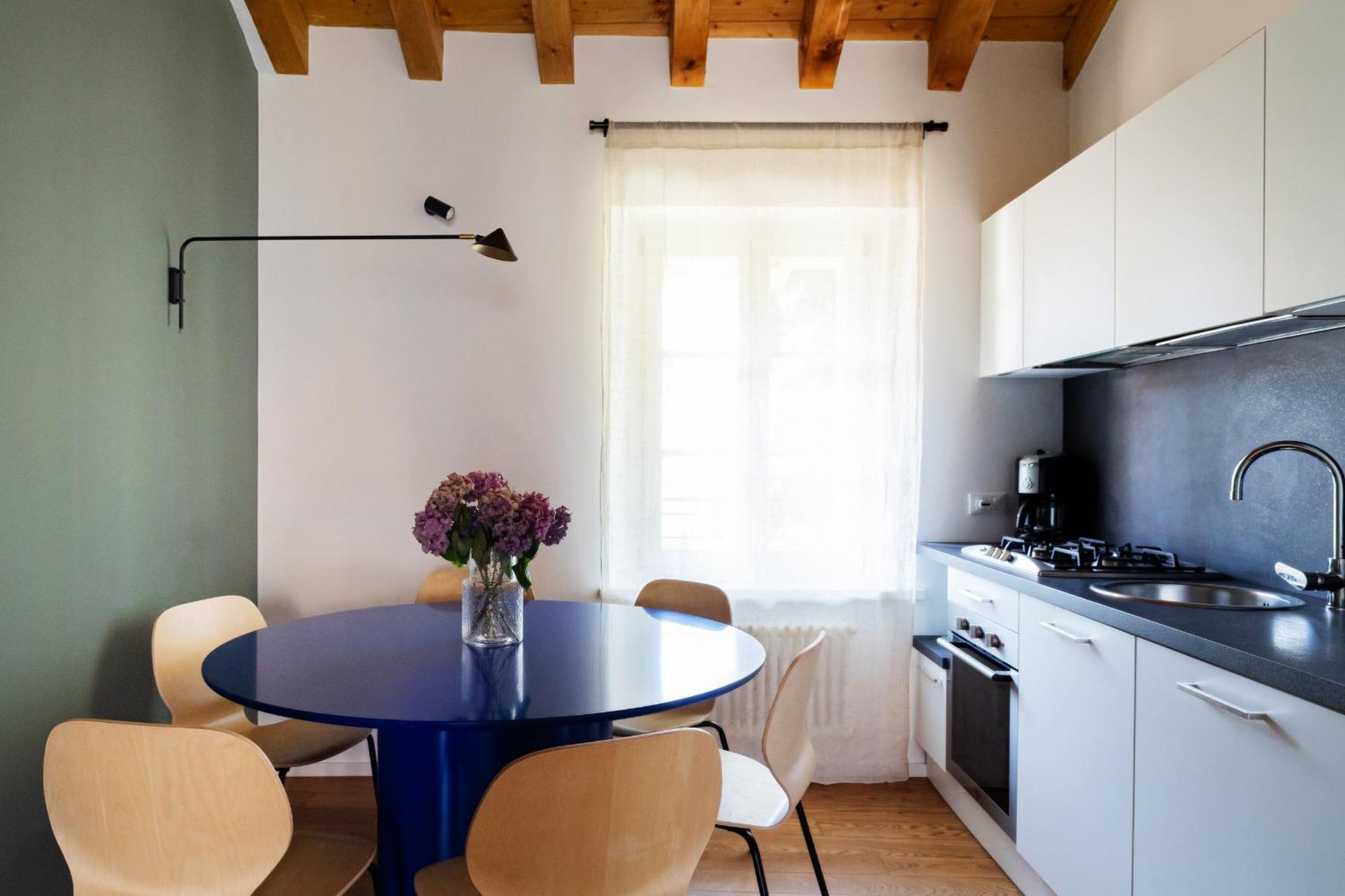 Double Private Parking, 2 Bedrooms & 2 Bathrooms - Elegant Apartment In Old Town Удине Экстерьер фото